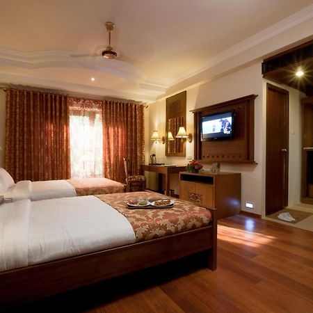 เจซีเรสซิเด้นซี่มาดูไร Hotel มทุราย ภายนอก รูปภาพ