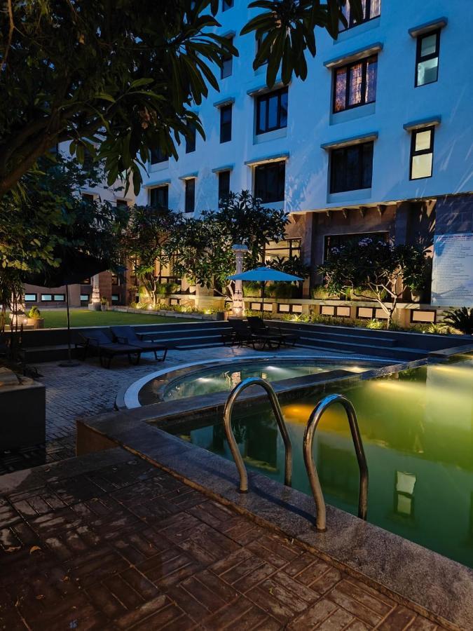 เจซีเรสซิเด้นซี่มาดูไร Hotel มทุราย ภายนอก รูปภาพ