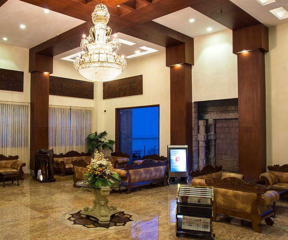 เจซีเรสซิเด้นซี่มาดูไร Hotel มทุราย ภายนอก รูปภาพ