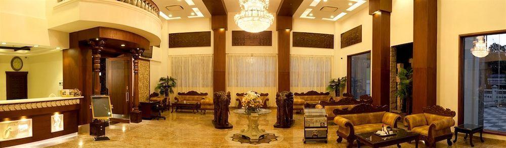 เจซีเรสซิเด้นซี่มาดูไร Hotel มทุราย ภายนอก รูปภาพ