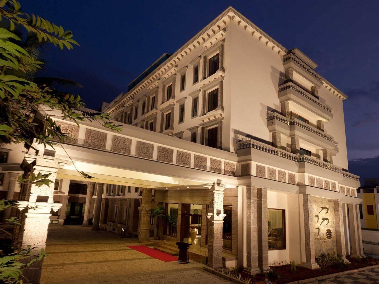 เจซีเรสซิเด้นซี่มาดูไร Hotel มทุราย ภายนอก รูปภาพ